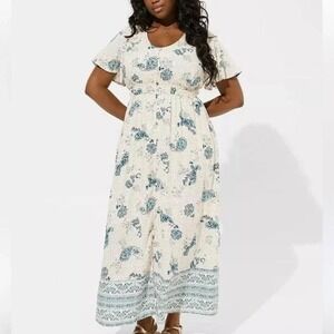 Torrid Challis Button Front Maxi Flutter Sleeve Flowy Cream Dress Blue Floral 3X